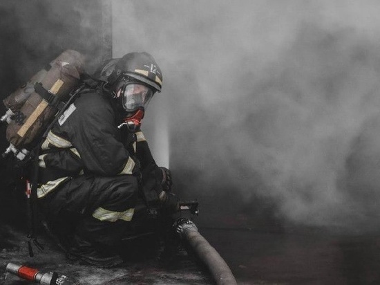 В Мурманске пять часов тушили пожар, случившийся в бункере мусоросжигательного завода