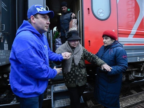 Более 600 беженцев из Мариуполя прибыли в пансионат под Тихвином