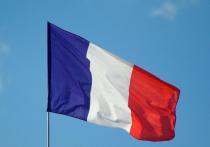 Французский ультраправый политик Эрик Земмур, занявший четвертое место в первом туре выборов президента Франции крайне, призвал во втором туре голосовать за лидера ультраправой партии «Национальное объединение» Марин Ле Пен