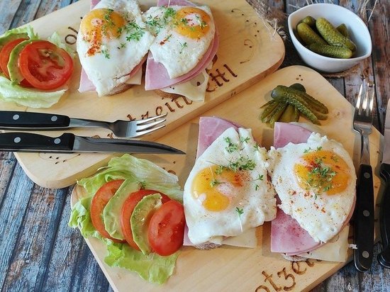 Испанские эксперты назвали четыре незаменимых продукта для завтрака