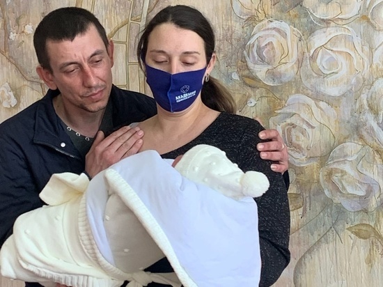 Из Рязанского перинатального центра выписали жительницу Мариуполя с сыном