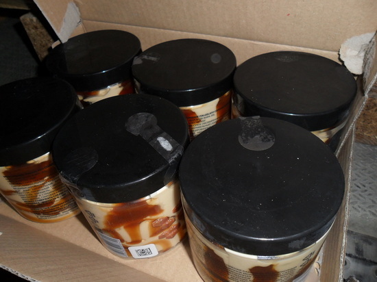 Почти 2 тонны итальянского мороженого отправили из Псковской области в Петербург