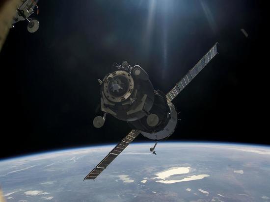 Рогозин: если США будут сцеживать яд, мы сможем снова сотрудничать в космосе