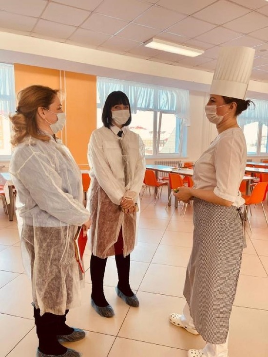 Прокуратура округа проводит проверки исполнения законодательства при организации питания школьников Ненецкого автономного округа