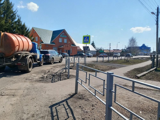 В Рассказове ЗИЛ протаранил кроссовер: пострадал ребёнок