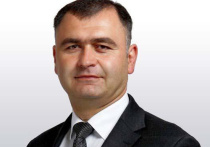 Во второй тур президентских выборов в Южной Осетии вышел нынешний глава республики Анатолий Бибилов и лидер партии «Ныхас», сотрудник КГБ Алан Гаглоев
