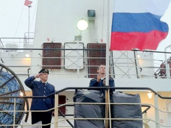 Российским морякам начали запрещать сходить на берег в европейских портах