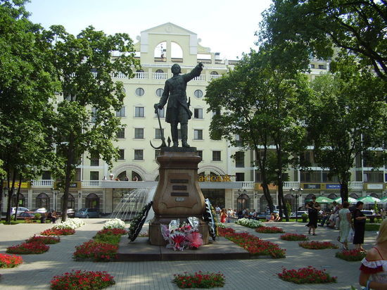 Памятник Петру I в Воронеже приведут в порядок