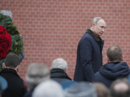 Путин прилетел в Благовещенск на переговоры с Лукашенко