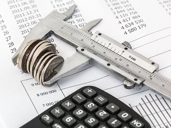 США на сокращении мер поддержки сократили дефицит бюджета на 71%