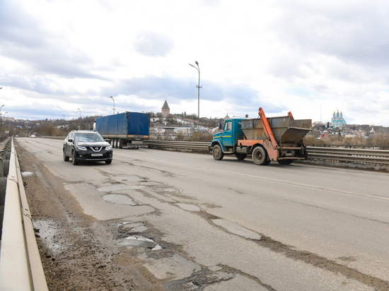 На Крестовоздвиженском мосту в Смоленске опять будет ремонт