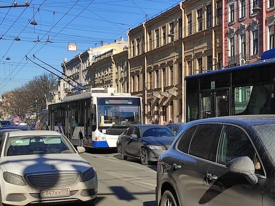 В Петербурге отметили 120-летие первого российского троллейбуса