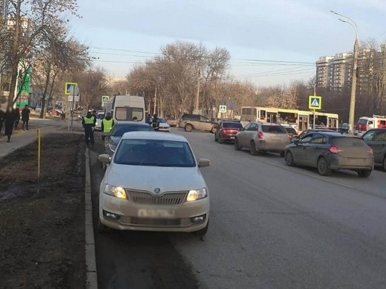 79-летний водитель сбил девочку на пешеходном переходе в Ижевске