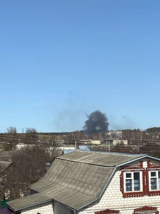 Пожарные потущили два дома в брянском Климово
