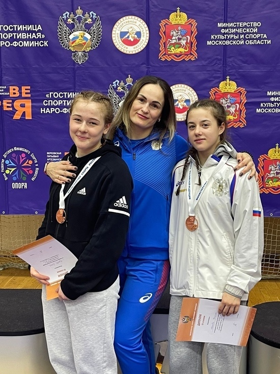 Спортсменки из Красноярска завоевали бронзу на первенстве России по вольной борьбе