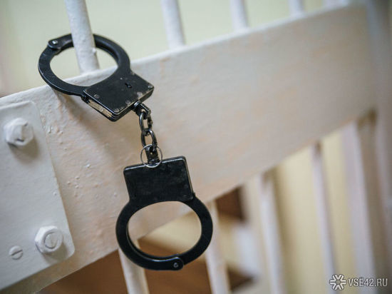 Подростков в Кузбассе наказали за катание на угнанной машине