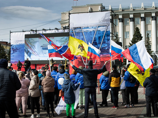 В Улан-Удэ Донбасс поддержали митинг-концертом «Zа мир без нацизма!»