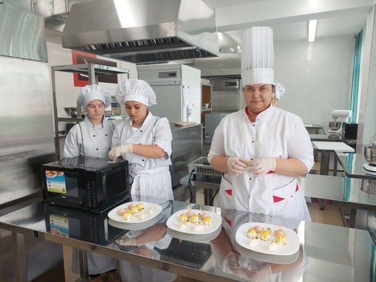 В Свободинском техникуме Курской области открылись мастерские «Поварское и кондитерское дело»