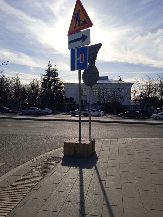 Фотофакт: в центре Пскова автомобилям отменили запрет поворота налево