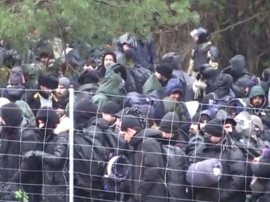 "Кто-то до сих пор сидит в лесах"