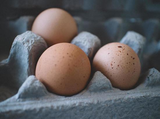 Сахалинская птицефабрика в преддверии Пасхи рассказала о поставках яиц в магазины