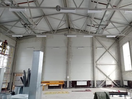 В здании спортзала Каргопольского индустриального техникума идут внутренние работы