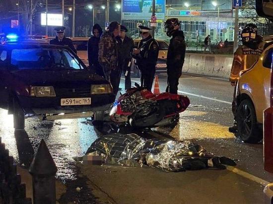 В Ростове в массовом ДТП с мотоциклом погиб 29-летний парень