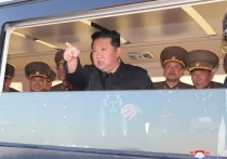 Лидер КНДР Ким Чен Ын проинспектировал испытания нового управляемого оружия, способного увеличить эффективность тактических ядерных операций, сообщает южнокорейское агентство Yonhap в воскресенье со ссылкой на государственные СМИ Пхеньяна