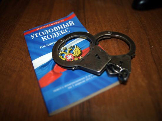 Семейное «дело»: 46-летняя мать и сын-подросток из Красноярска украли одежду из магазина