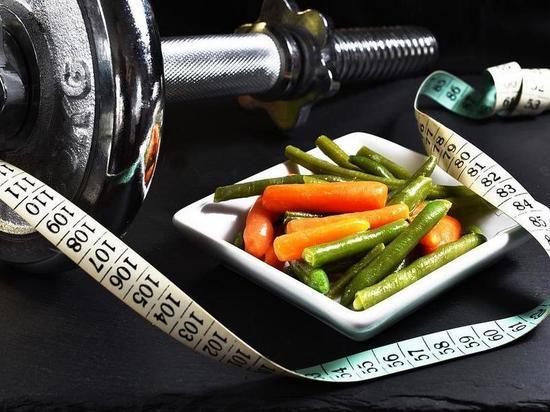 Диетолог рассказала, какие ошибки чаще всего допускают при похудении