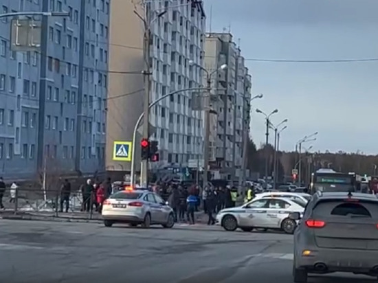 В Ноябрьске при столкновении с иномаркой пострадали 2 человека из отечественной легковушки