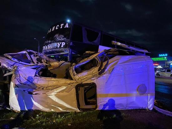 Воронежский облздрав рассказал о самочувствии пострадавших в аварии пассажиров микроавтобуса