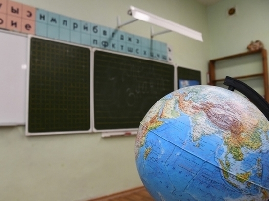 Камышинский почетный педагог празднует 75-летний юбилей