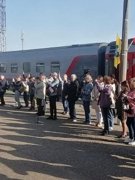 В Калмыкию прибыл поезд «Цветущая степь»