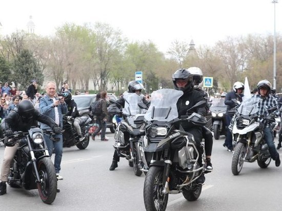 В Астрахани байкеры официально открыли новый мотосезон