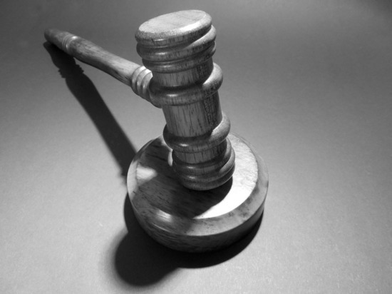 Житель Маловишерского района фиктивно прописал у себя азербайджанца