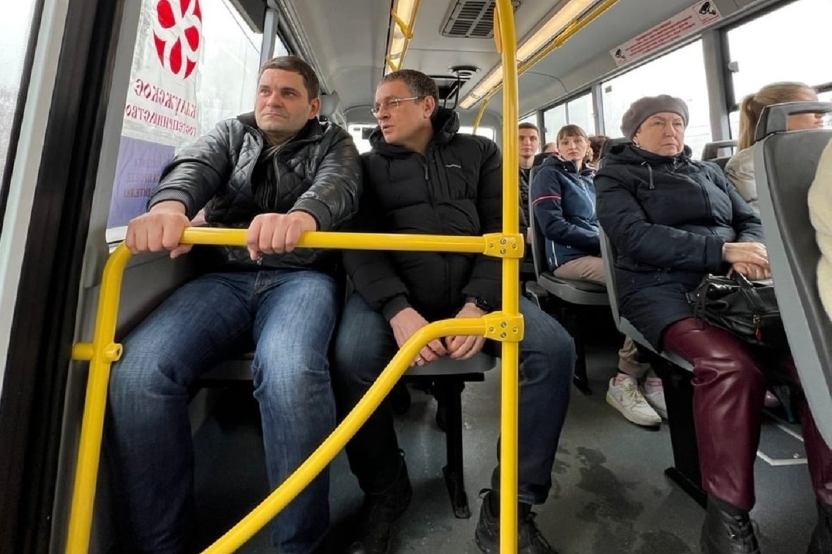 Калуга красные автобусы. Автобус фото. Общественный транспорт в Европе. Калужский автобус красный. Новые автобусы.