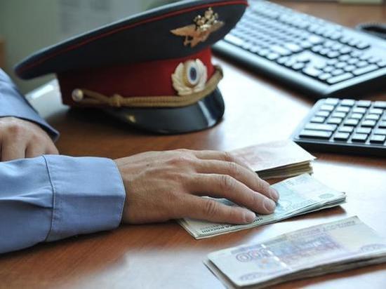 В Ростове экс-полицейского будут судить за мошенничество