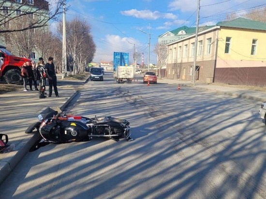 Мотоциклиста увезли в больницу после ДТП на юге Сахалина