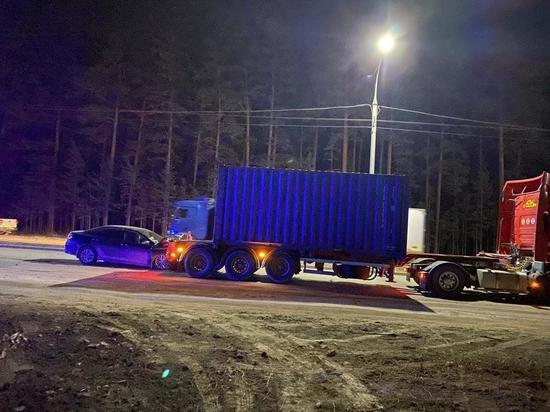 Трое молодых людей пострадали в массовой аварии в Новосибирске