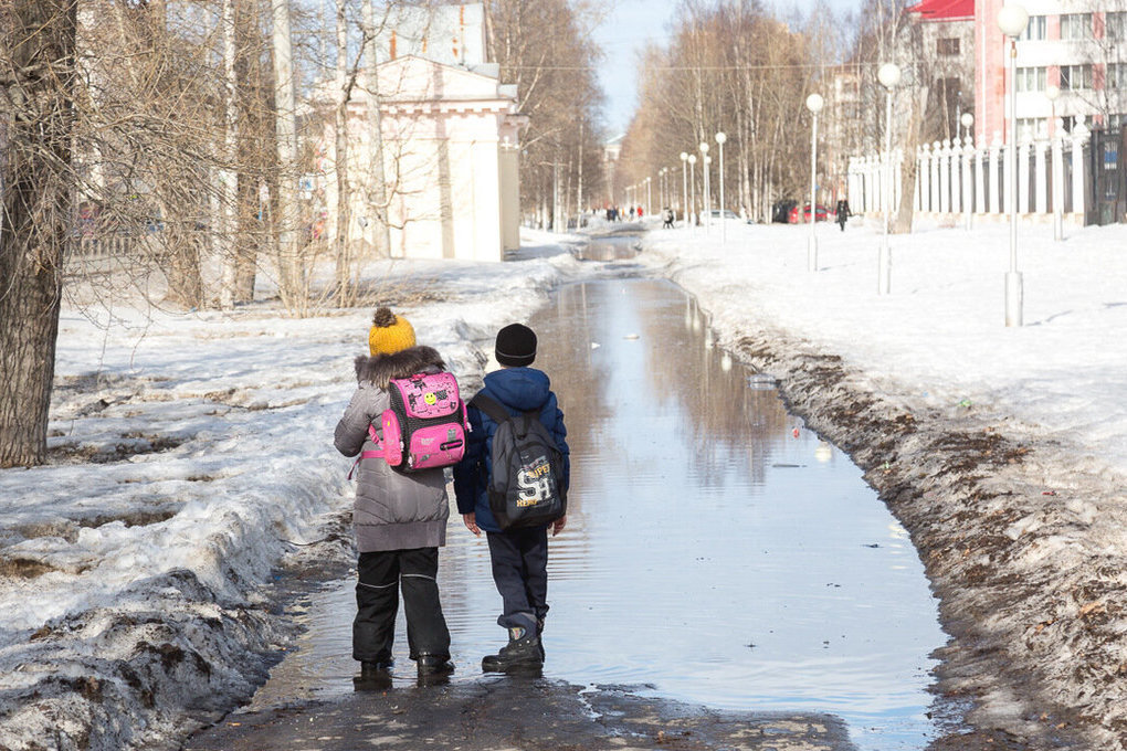 Апрель архангельск. Апрель в городе. Архангельское в апреле. Слякоть.