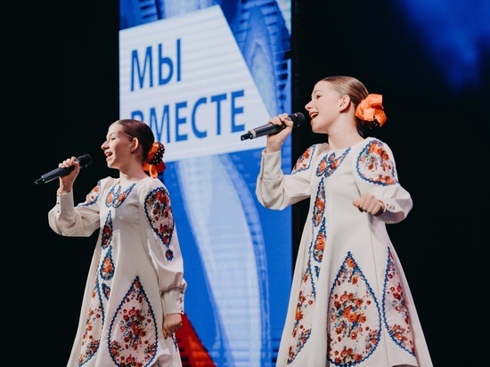 «Мы вместе»: в Карелии с аншлагом прошел митинг-концерт в поддержку жителей Донбасса и военнослужащих РФ