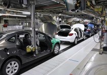 Автоконцерн Stellantis решил остановить производство автомобилей на заводе в Калуге в связи с увеличивающимся количеством перекрёстных санкций и трудностями с логистикой, утверждается в сообщении компании