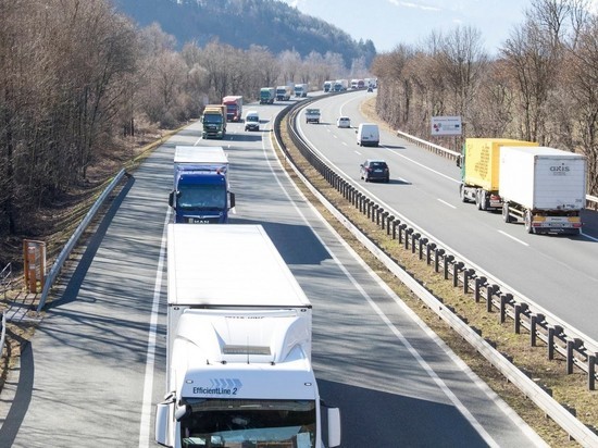 Финляндия закрыла пограничный пункт для грузоперевозок на границе с Россией