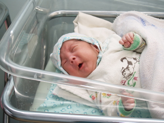 В Кыргызстане стало больше патологий и смертей среди младенцев