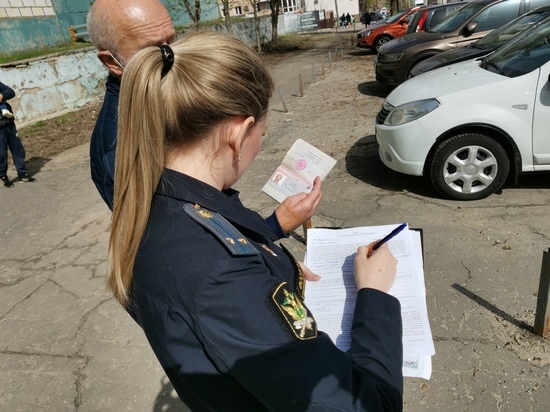 Воронежский должник приехал к судебным приставам на авто, а ушел пешком