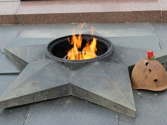 Губернатор Ленобласти предложил установить Вечный огонь на новом мемориале под Гатчиной