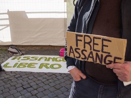 Главред WikiLeaks заявил о «смертном приговоре» Ассанжу