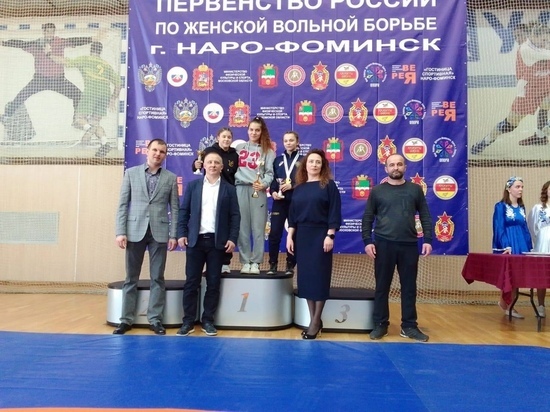 15-летняя девушка из Тверской области выиграла первенство России по вольной борьбе