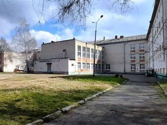 На территории гимназии No9 Невинномысска построят спортплощадку